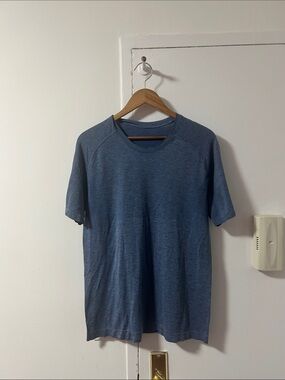 Lululemon Men’s Metal Vent Tech Tee Blue Size Medium